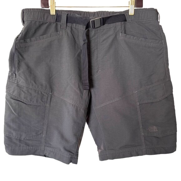 The North Face Mens Size XL Paramount Peak II Shorts Black Hiking Camping Cargo
